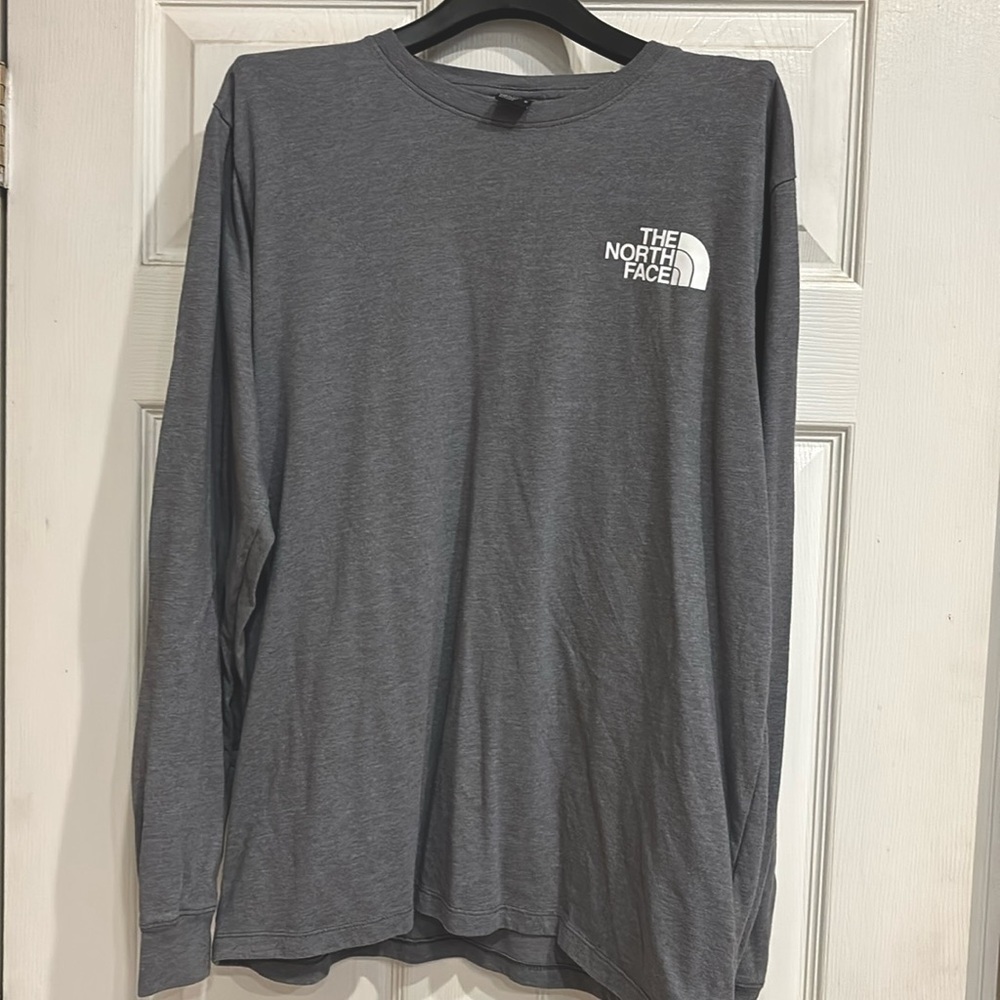 Men’s long sleeve gray North Face shirt